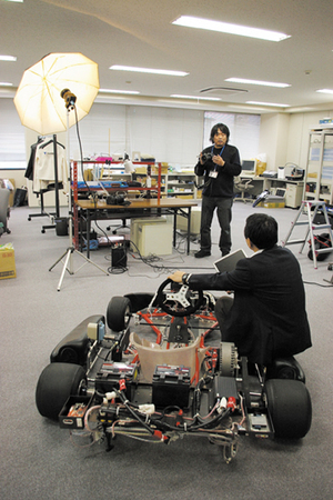 車体は後ろから見るとこんな感じ。