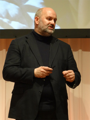 Werner Vogels（ヴァーナー・ボーガス）博士