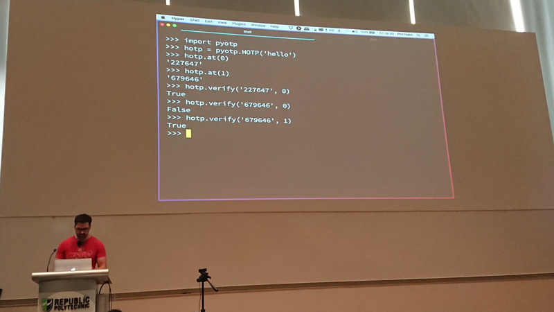 Phil Nash氏によるpyotpのデモ